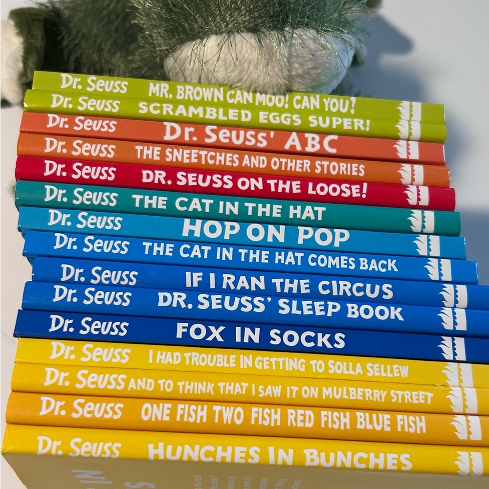 Dr. Seuss 15 Small Children's Book Set - Picture 10 of 10